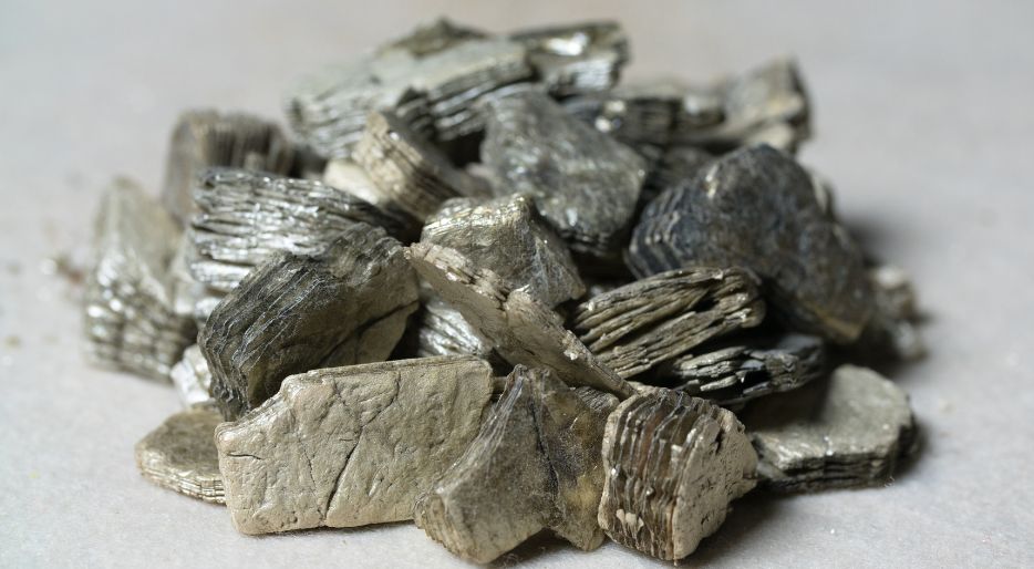 Wermikulit to minerał odporny na wysokie temperatury.